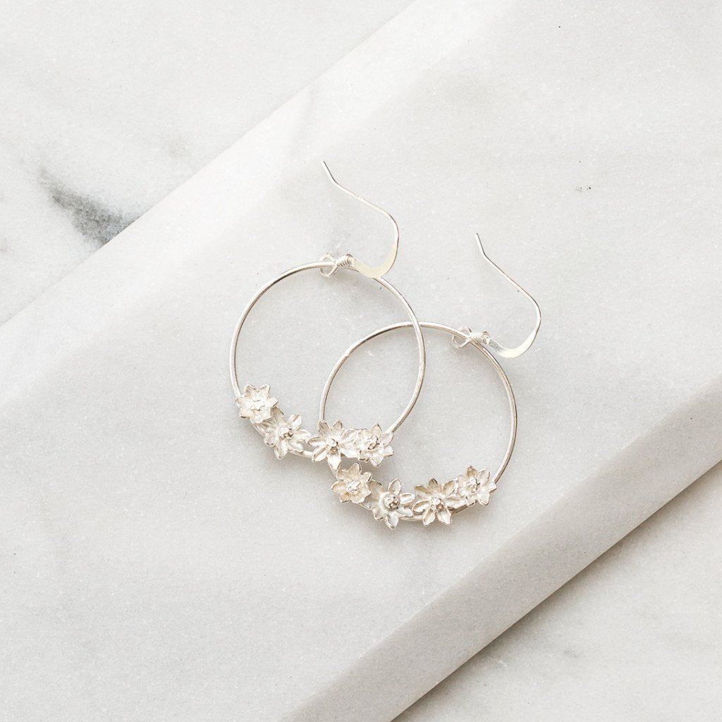 Flower hoop earrings